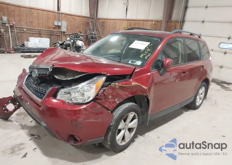 2015 Subaru Forester 2.5I Premium из США, поврежденный, VIN JF2SJADC9FH801733